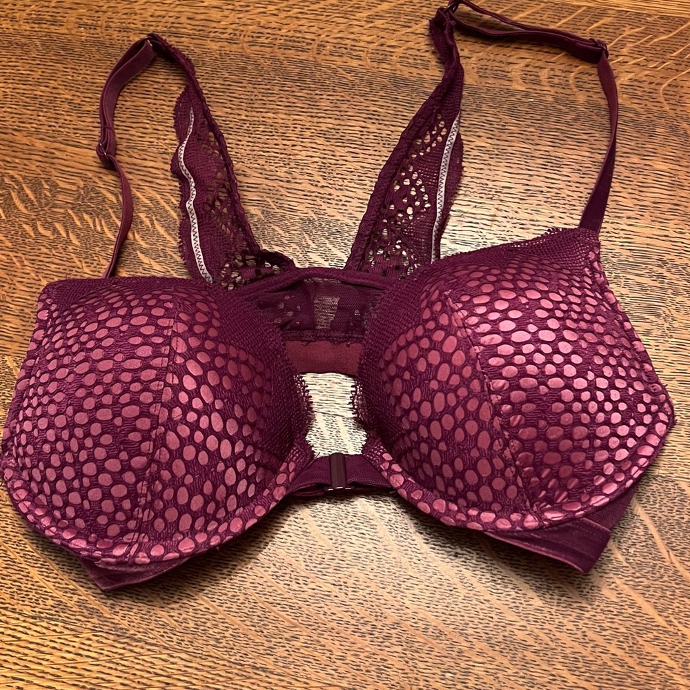 Victoria Secret Bombshell bra.